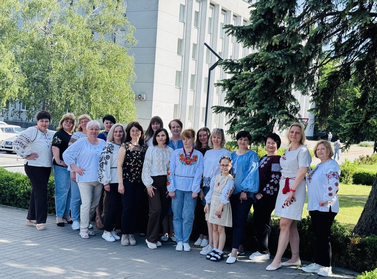 Щороку у третій четвер травня в Україні відзначається Всесвітній день вишиванки.